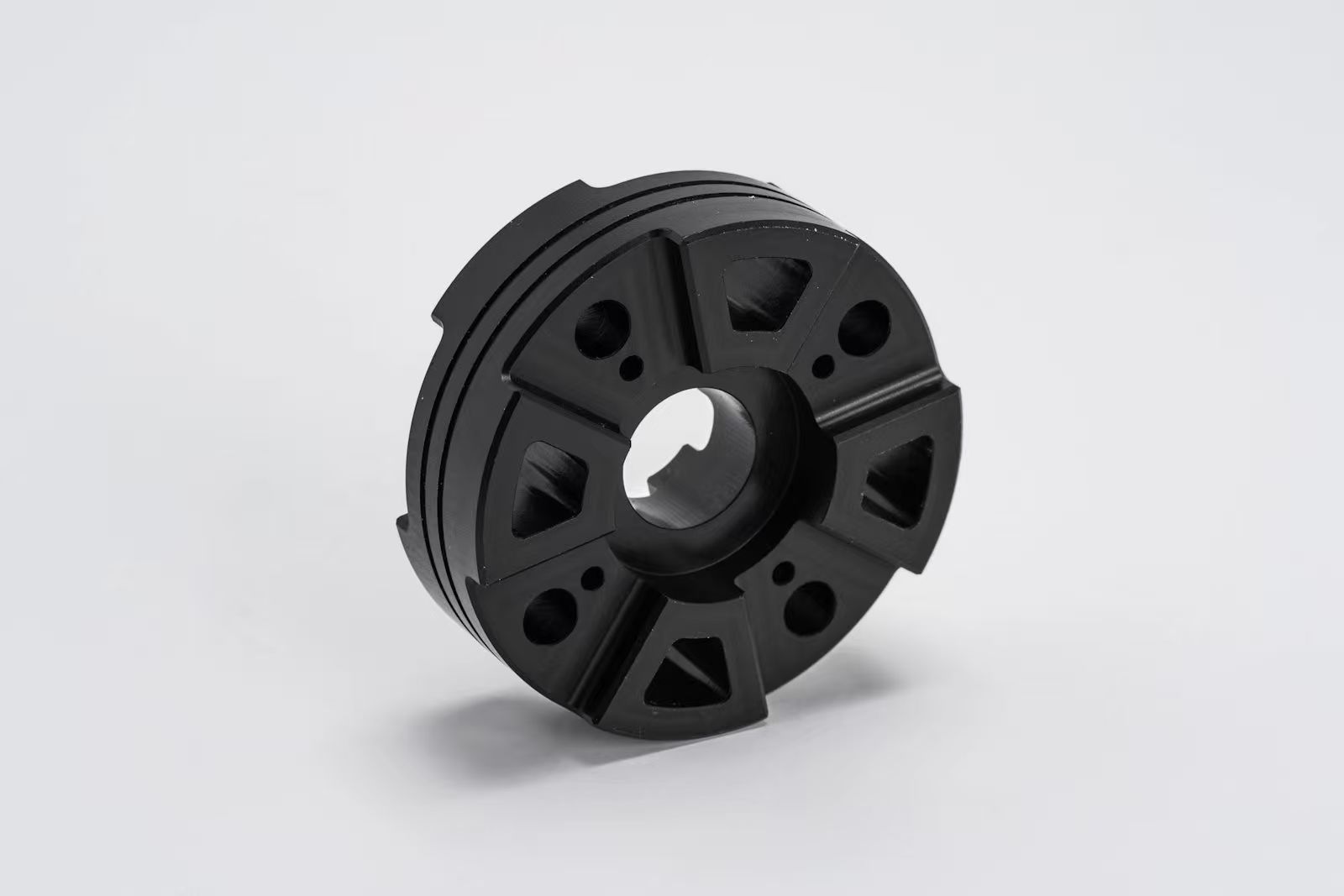 Cos'è Delrin (POM-H) e quali sono le proprietà del materiale?